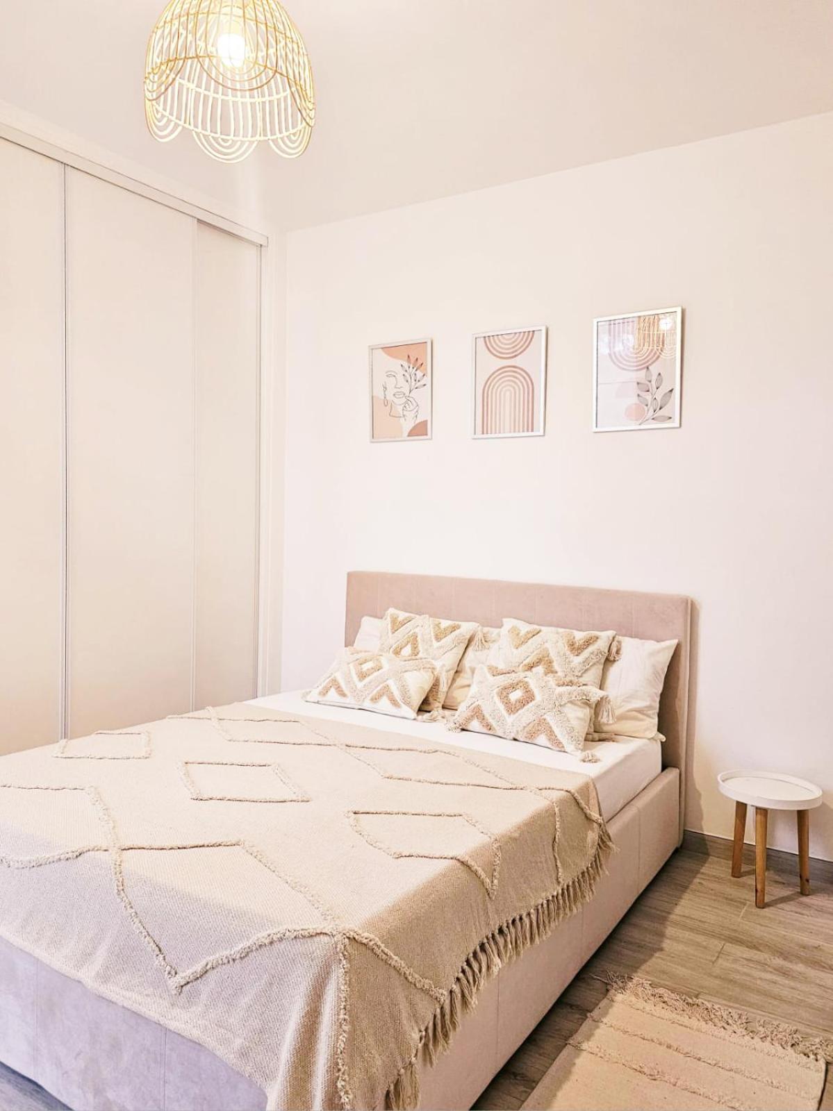 Ferienwohnung Bed & Breakfast - Entre Paris & Disneyland Roissy-en-Brie Exterior foto
